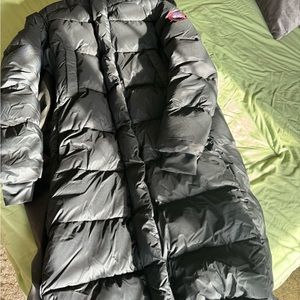 Brand New Canada Goose